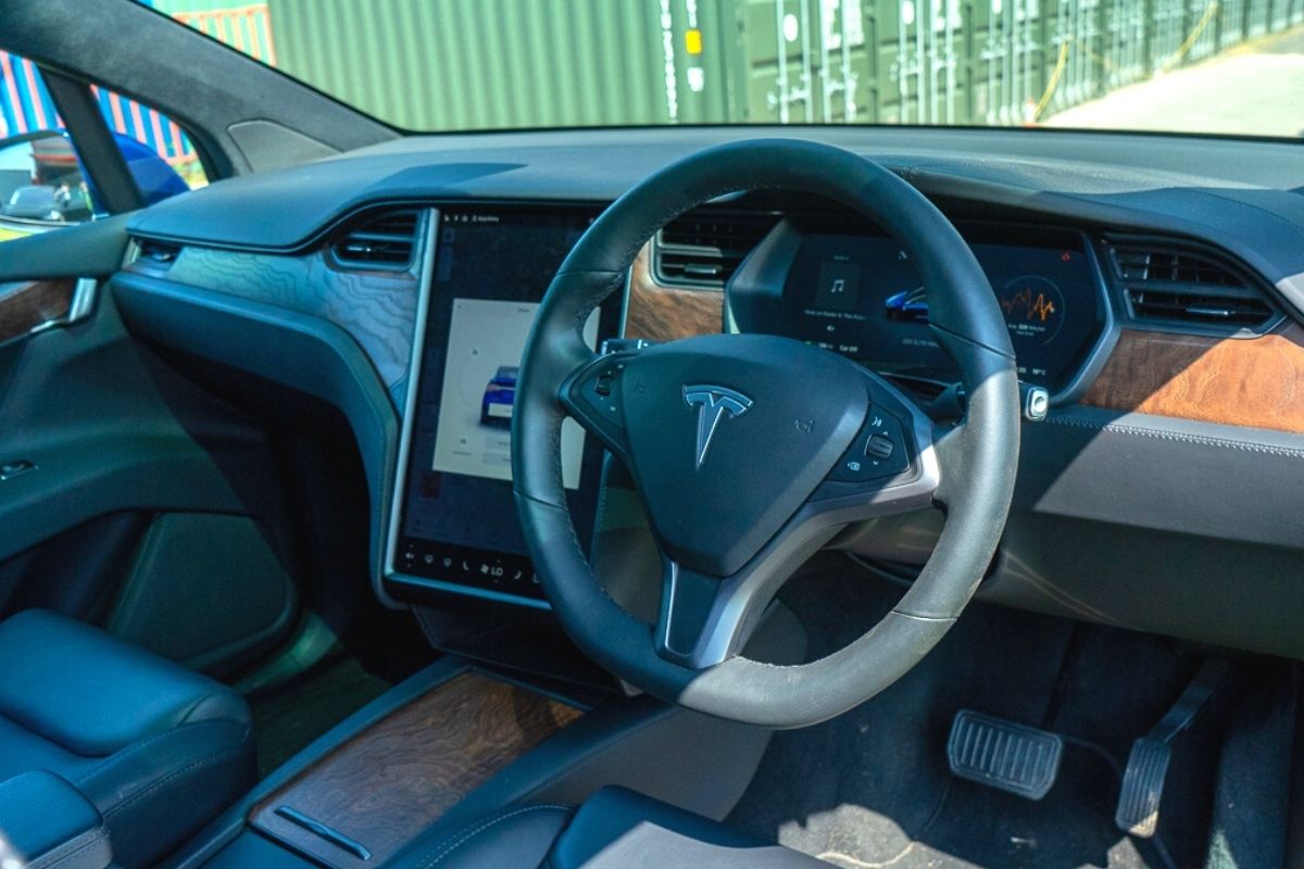 Tesla Model X 100D interior