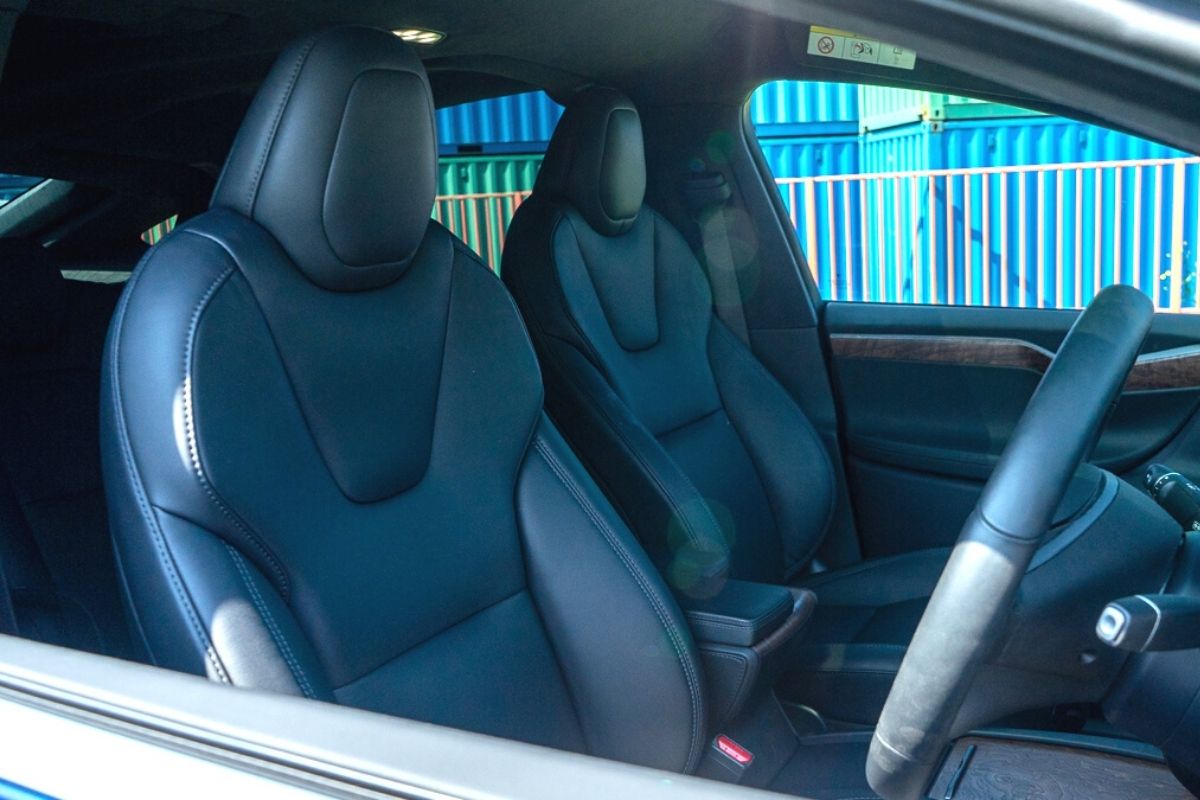 Tesla Model X 100D seats