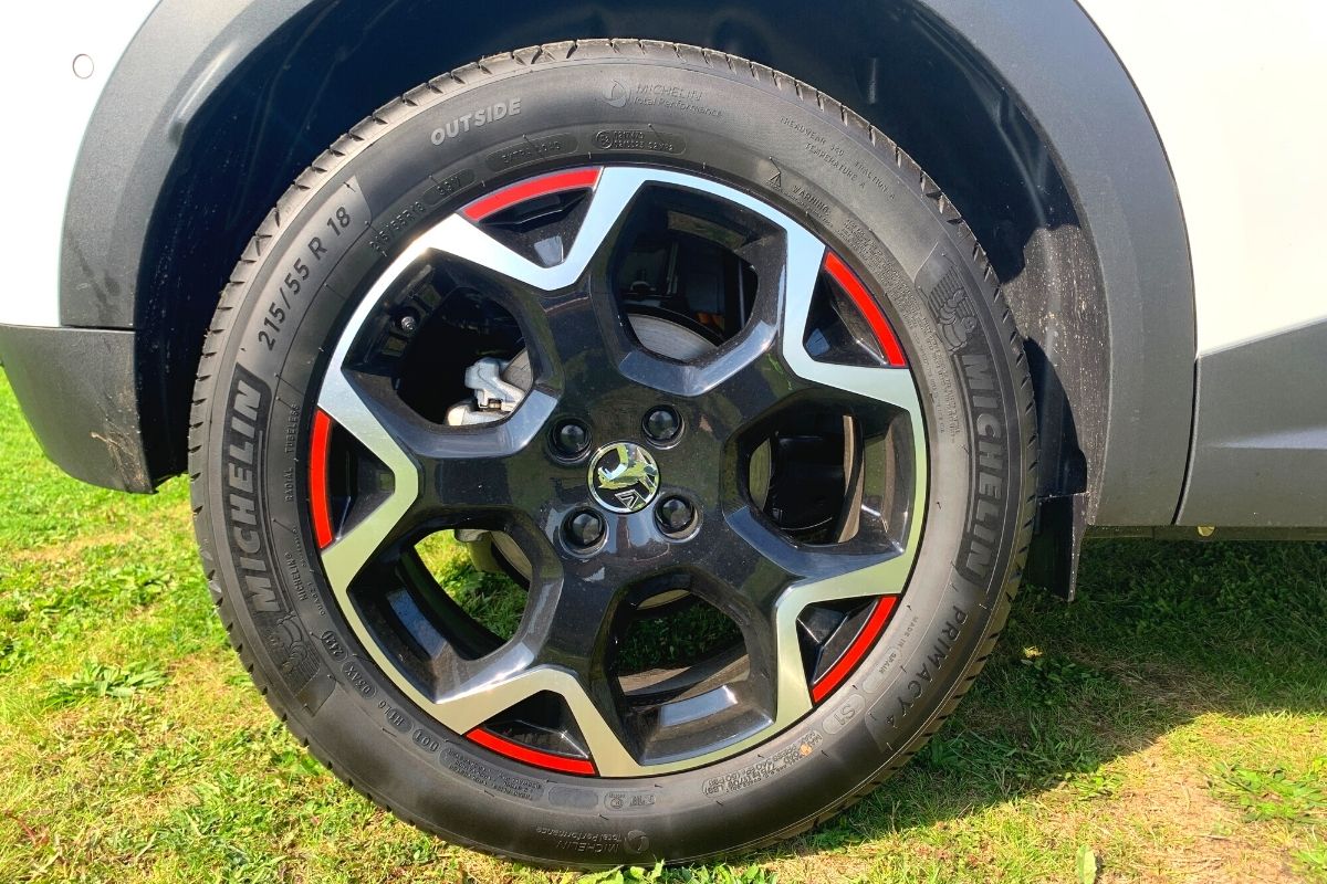 Vauxhall Mokka-e tyre