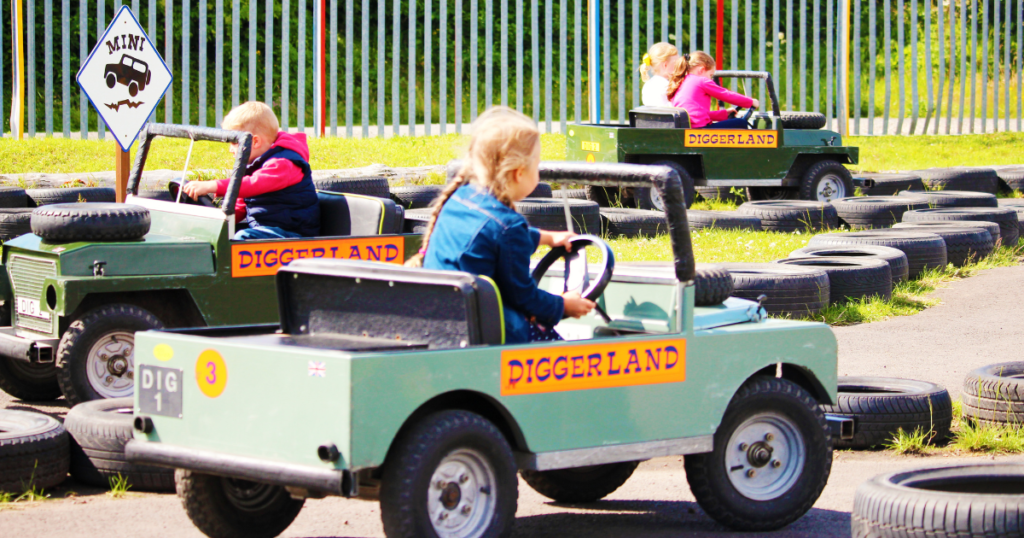 Diggerland electric mini landrovers