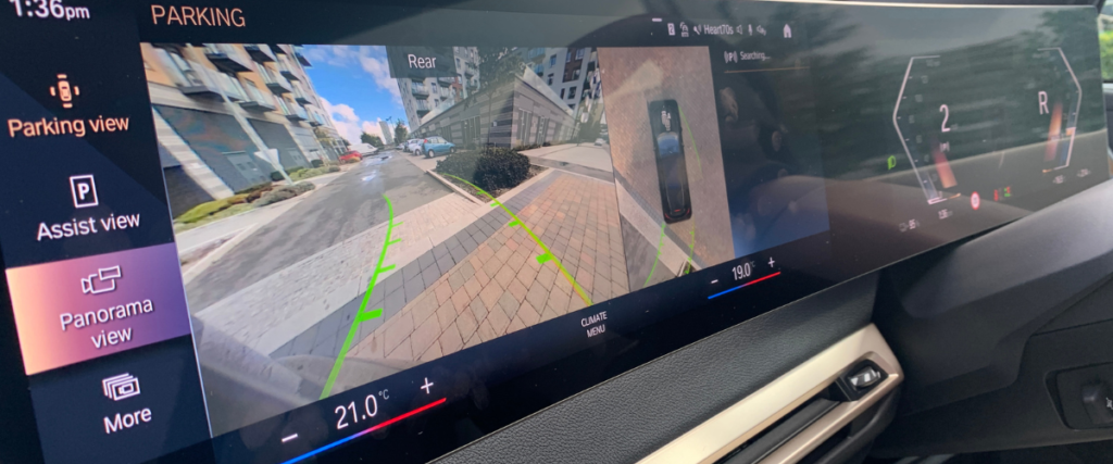 parking on infotainment screen in bmw ix40