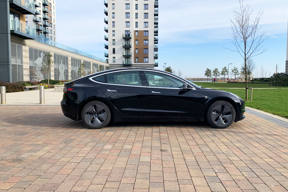 Tesla Model 3 standard_9 Tesla Model 3 standard