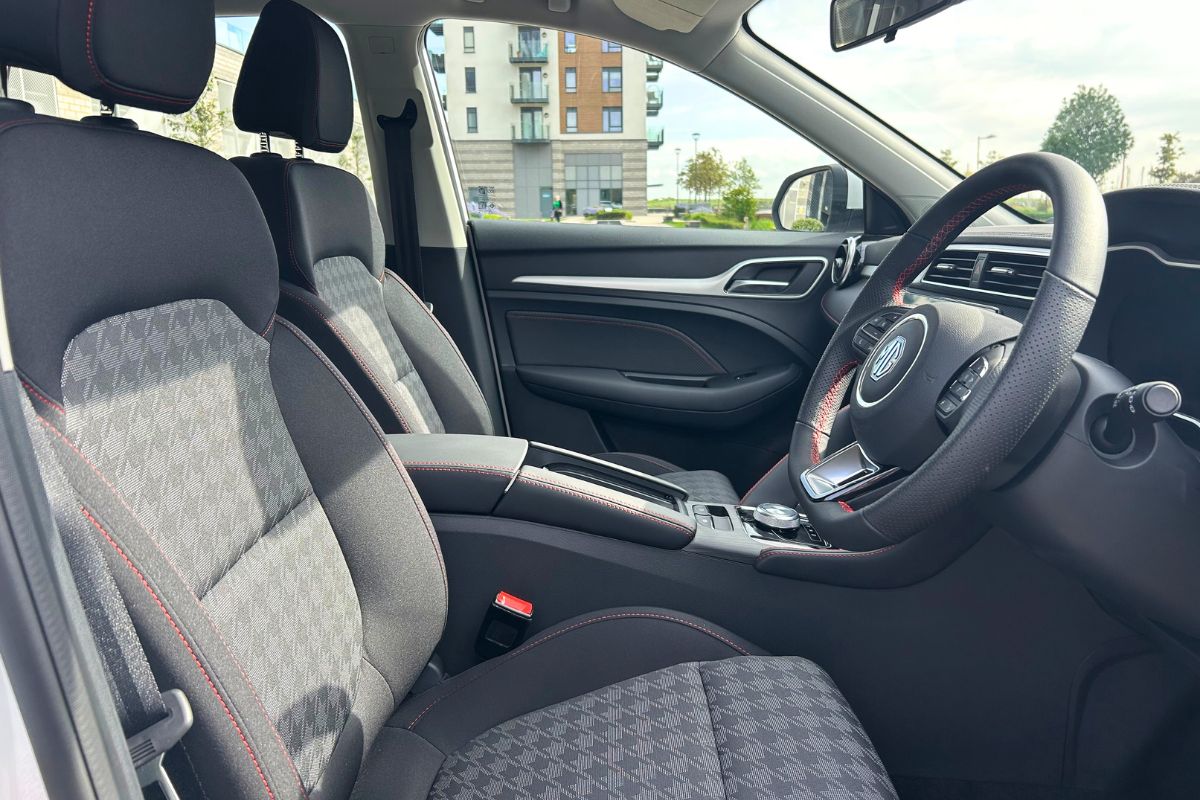 MG ZS (2)