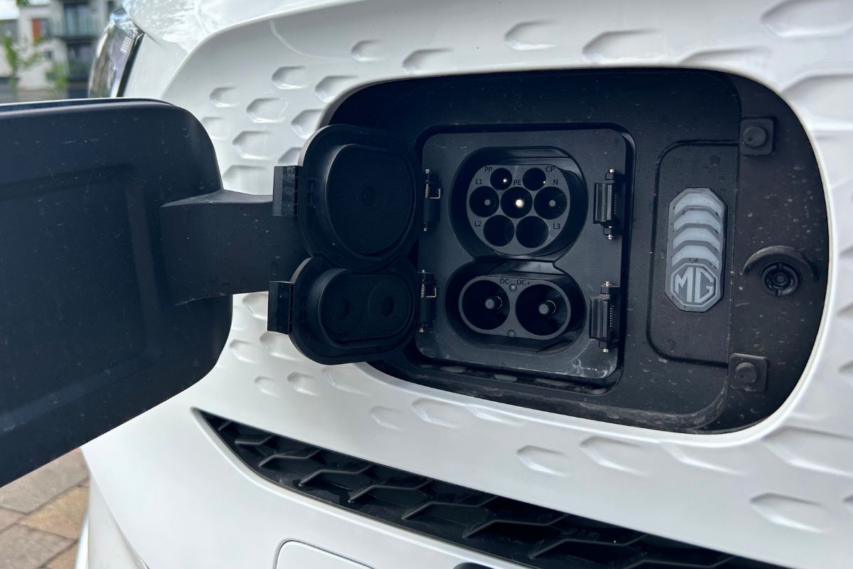 MG ZS (20) MG ZS Electric Car Charging Port