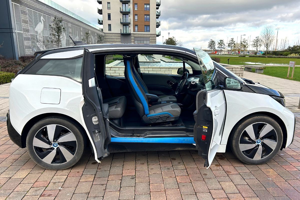 Suicide doors left side open BMW i3