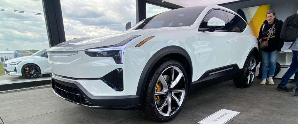 Front of Polestar 3 angled to left