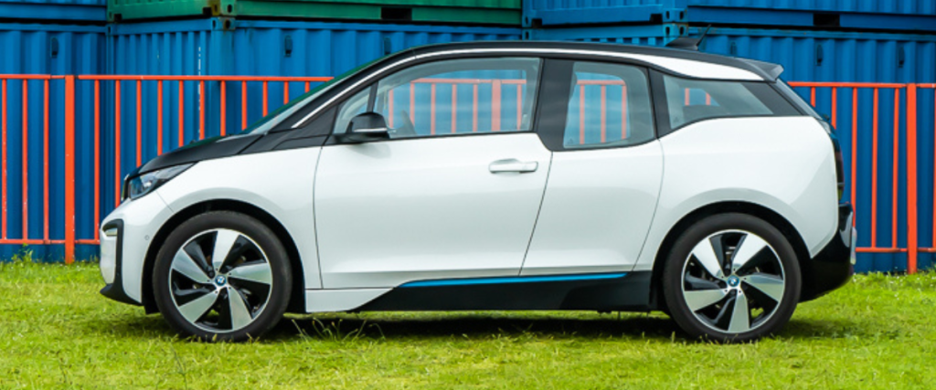 BMW i3 facing left