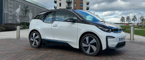 i3 facing right at an angle