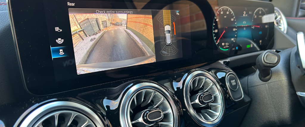 Mercedes EQA infotainment screens