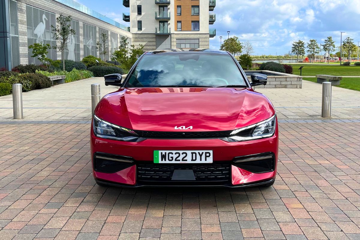 Hire a KIa EV6