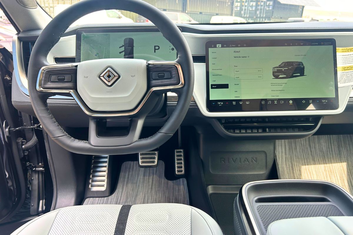 Hire a Rivian R1S - Interior