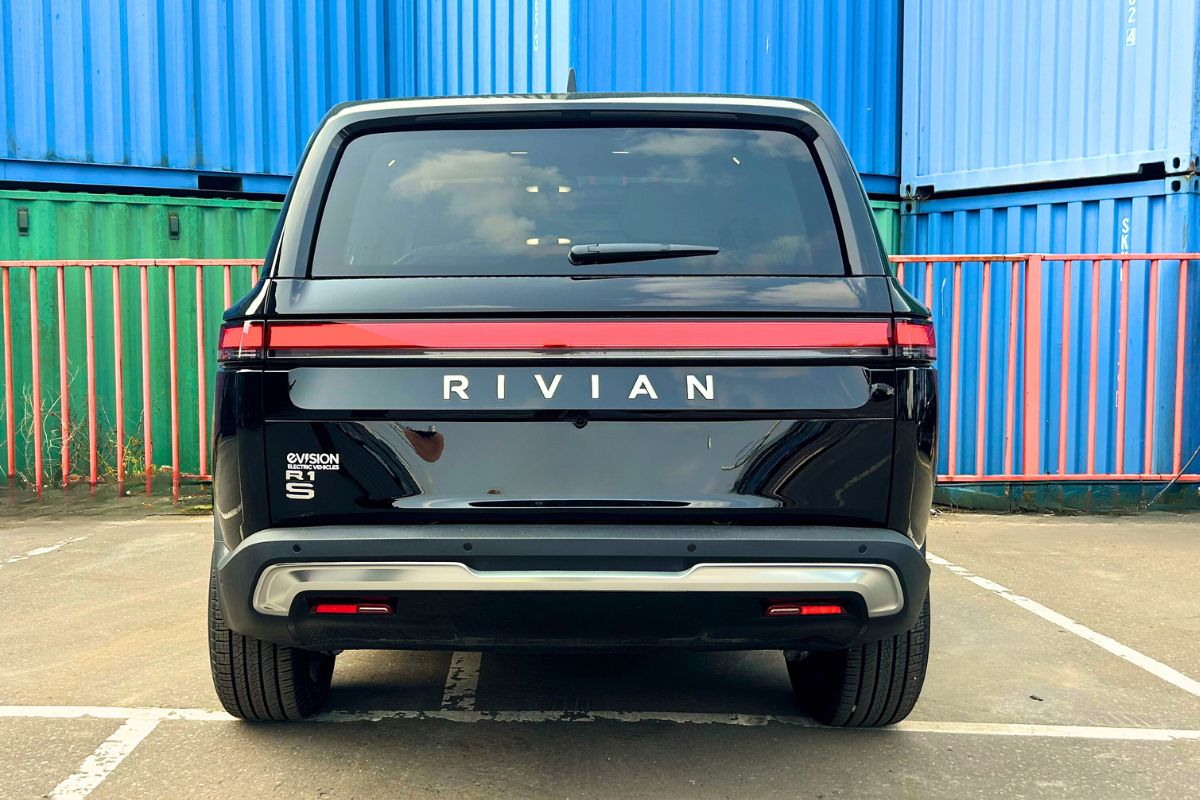 Hire a Rivian R1S