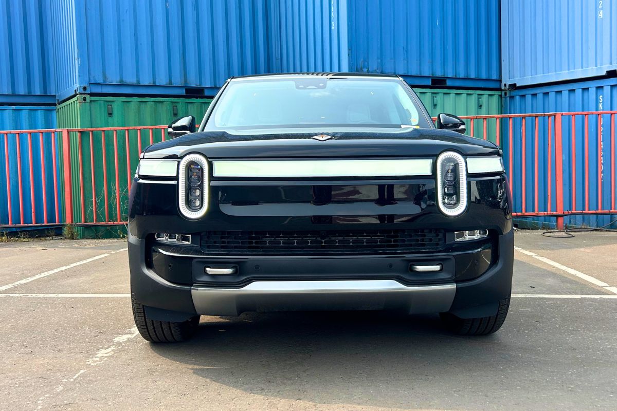 Hire a Rivian R1S