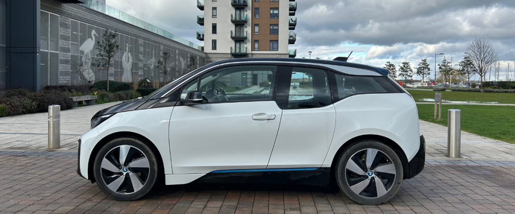 BMW i3 facing left