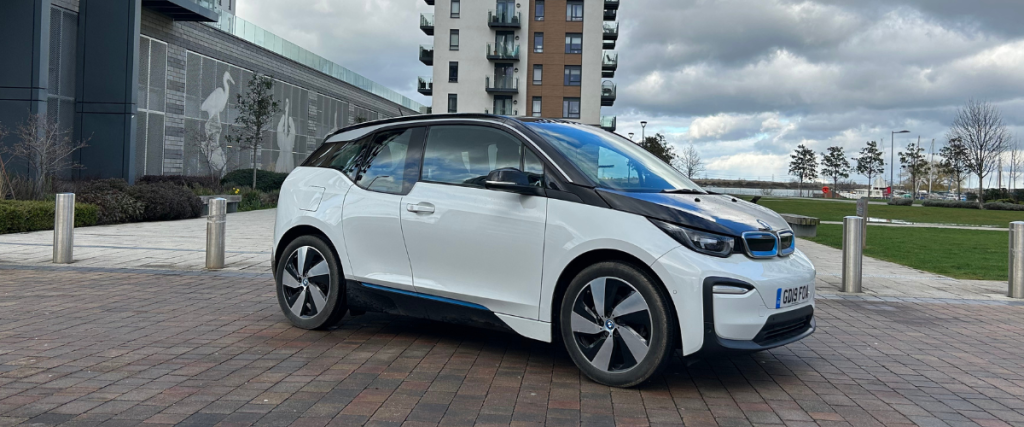 BMW i3 facing right