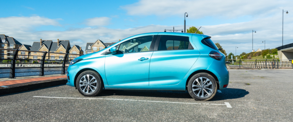 Blue Zoe facing left
