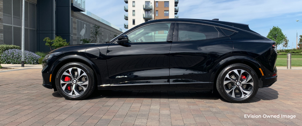 Ford Mustang Mach-e (1)