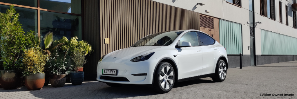 Tesla Model Y (1)